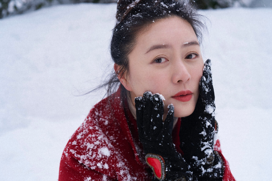 雪中美人田海蓉，雪韻天成優(yōu)雅不敗